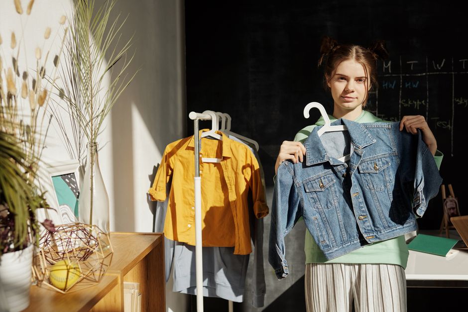 Build a 30-Piece Capsule Wardrobe: Step-by-Step Guide