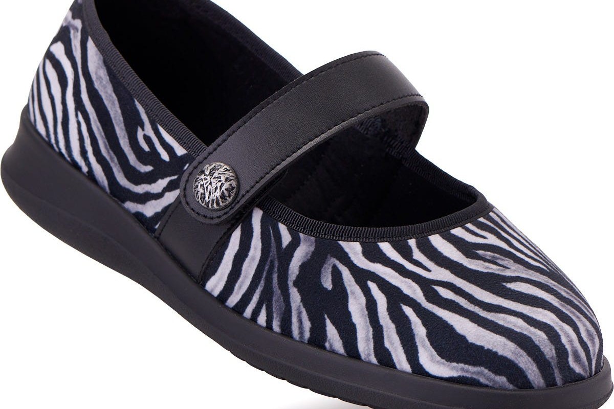 A soft shoe shape that works with relaxed trousers