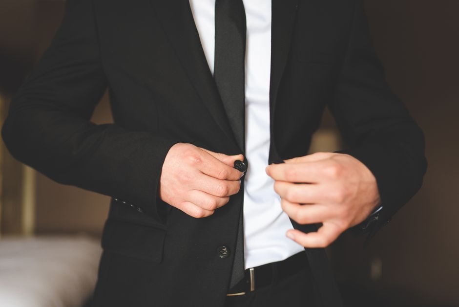 Professional Interview Attire Women: What to Wear to a Job Interview: Dress Code by Industry
