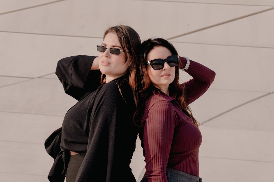 Sunglass Styles That Photograph Well: A Frame Buyer’s Guide
