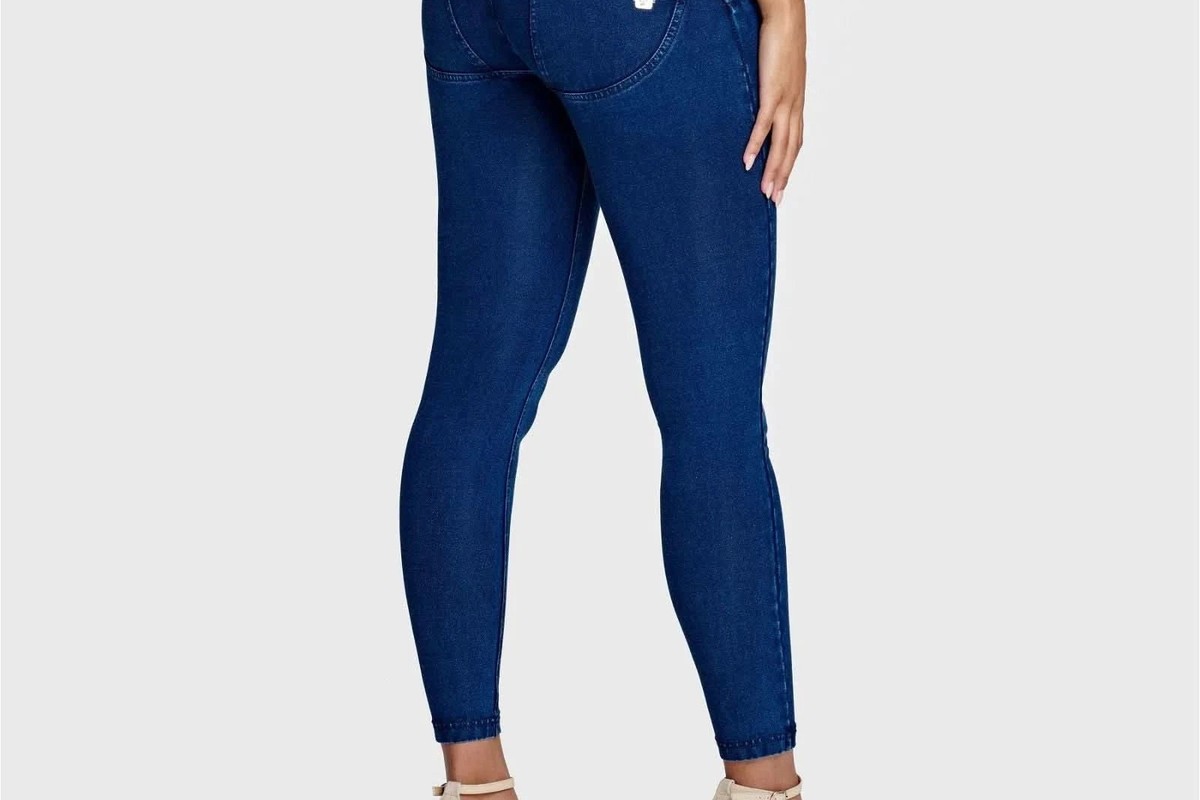 Freddy dark blue mid-rise seven-eighth denim