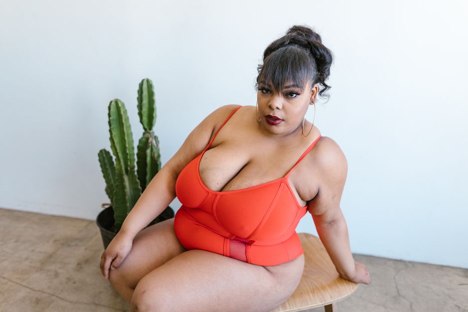 Universal Standard Vs Torrid Plus-Size Basics Quality: Universal Standard vs. Torrid: Which Brand Builds Better Plus-Size Basics?