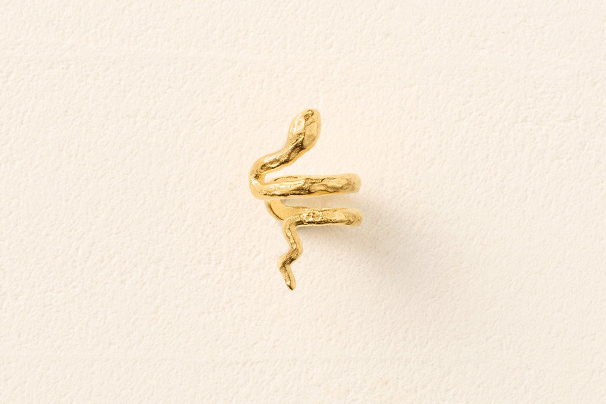 Minimal Agapée ear cuff