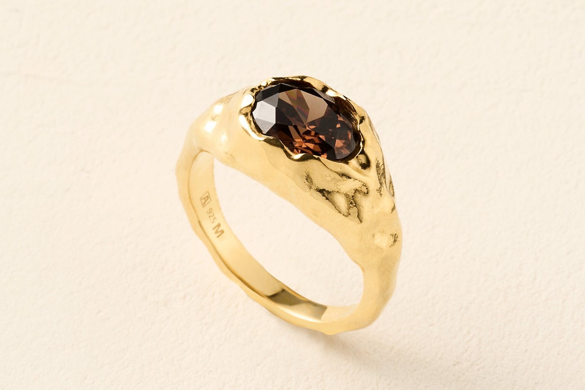 Brown statement Agapée ring